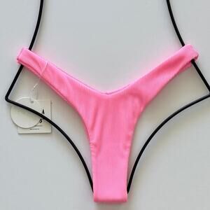 Kulani Kinis Y Cheeky Bikini Bottom - Barbie Pink Ribbed - Large - NWT